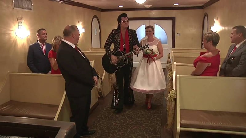Dicas de Las Vegas: Como funciona o casamento na Capela Graceland Wedding