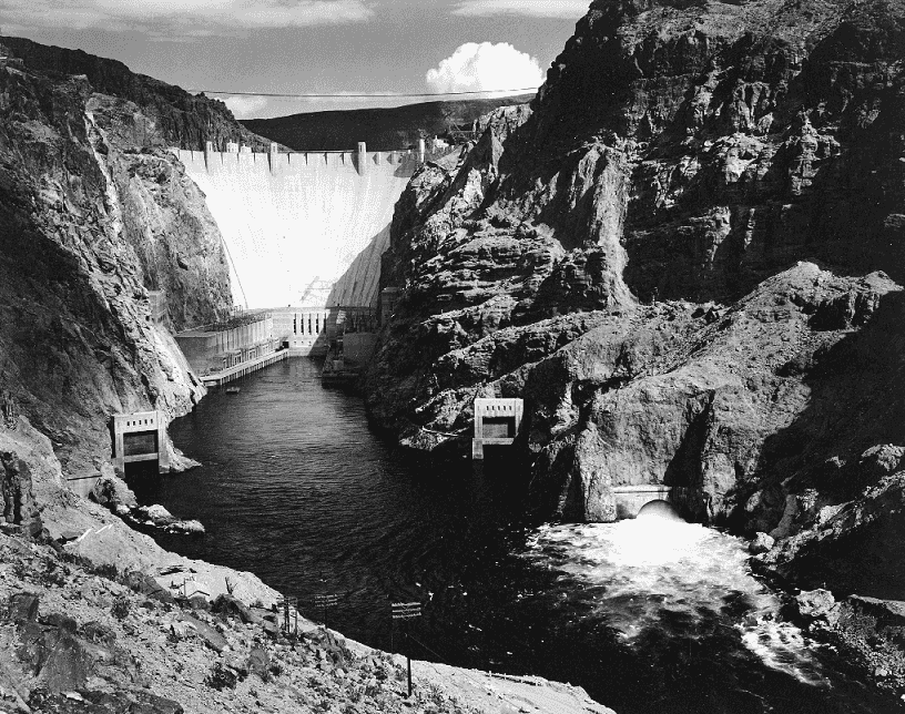 1935: Represa Boulder é inaugurada perto de Las Vegas